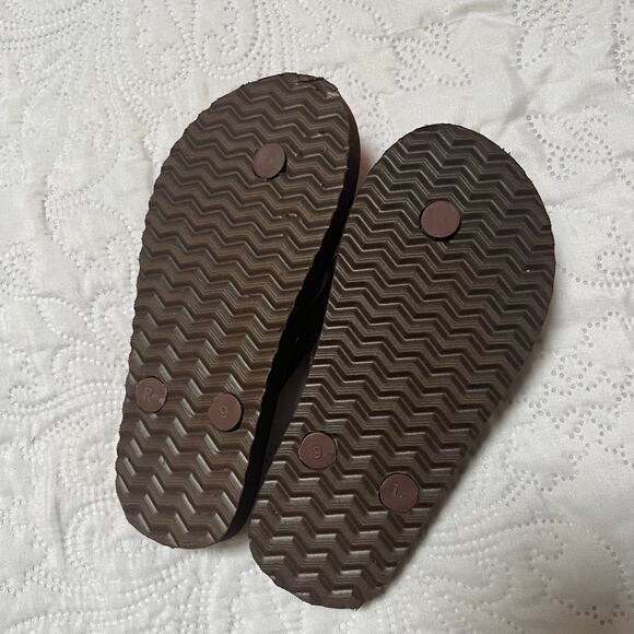 Hershey Park Tie Dye Flip Flop Sandals Size 9 - Picture 3 of 5